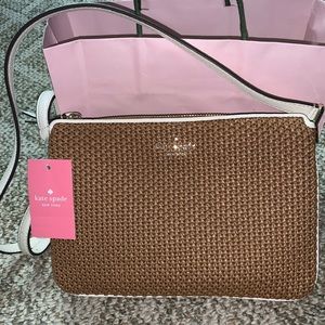 Brand new Kate spade triple gusset crossbody straw bag